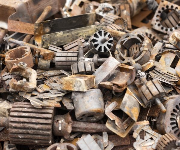dirty-dumped-objects-arrangement (6)